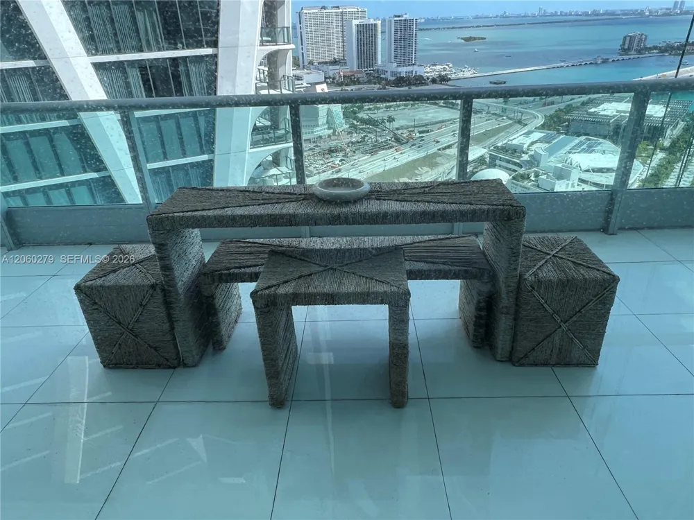 900 Biscayne Blvd #3408 Miami, FL 33132