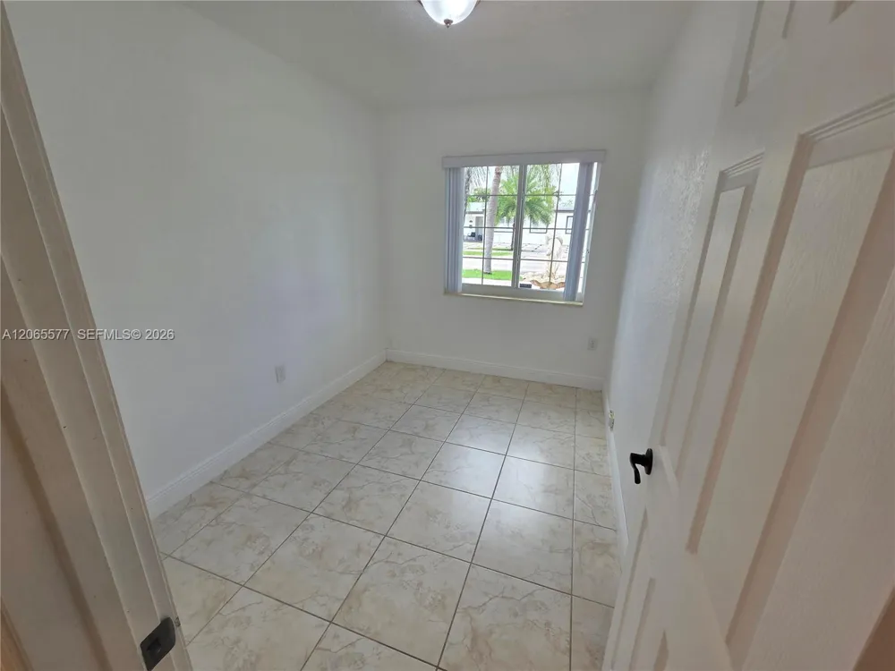 10500 SW 30th St Miami, FL 33165