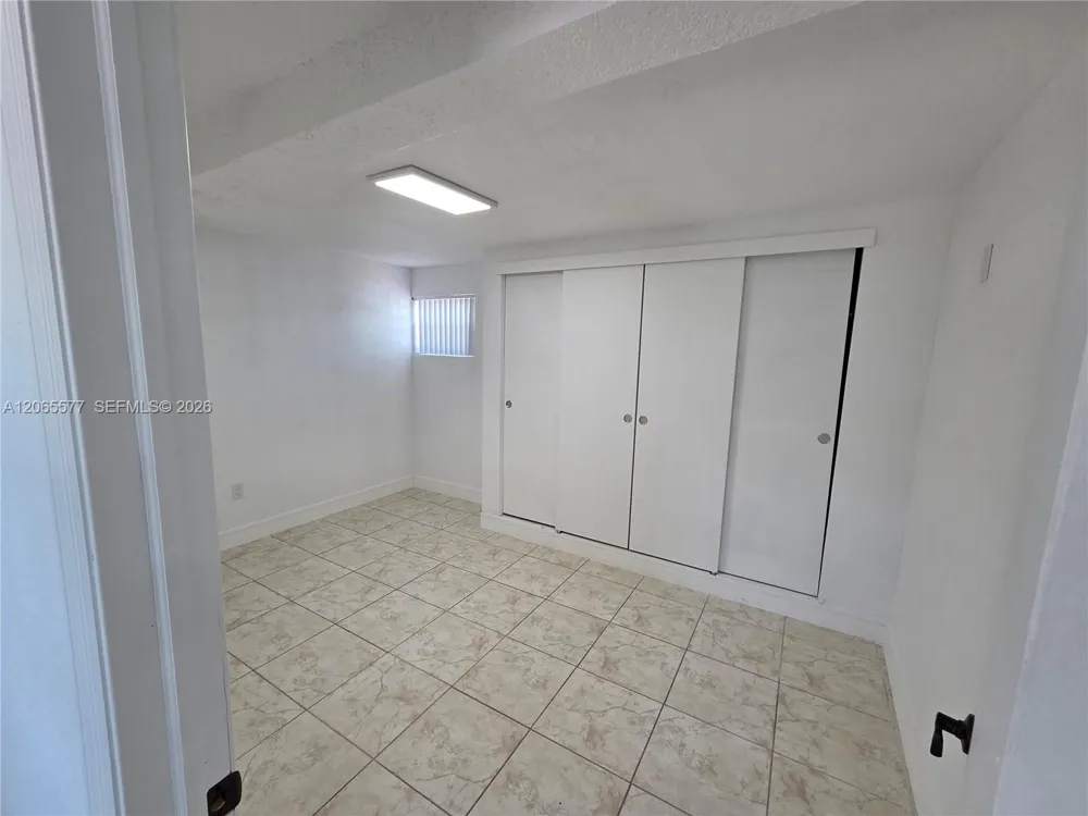 10500 SW 30th St Miami, FL 33165