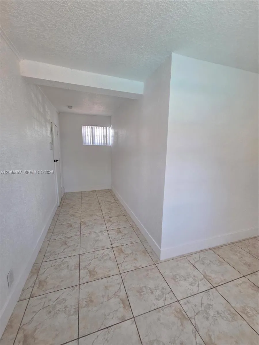 10500 SW 30th St Miami, FL 33165