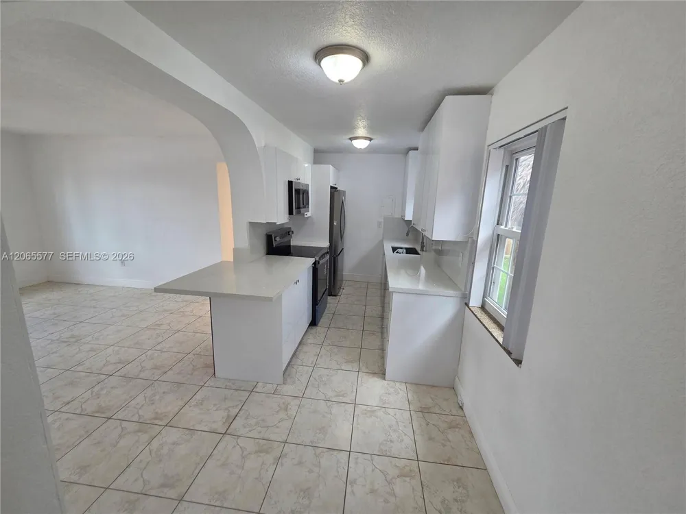 10500 SW 30th St Miami, FL 33165