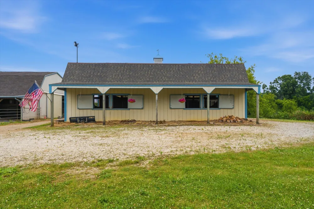 7310 Steinbach Road Manchester, MI 48158