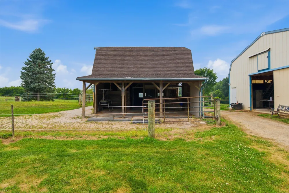 7310 Steinbach Road Manchester, MI 48158