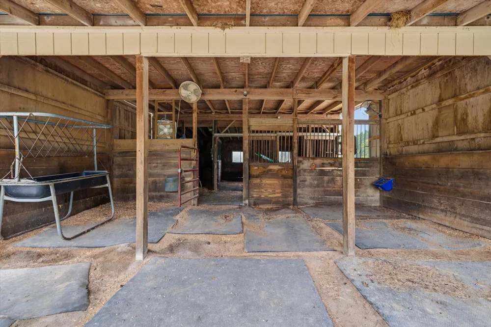 7310 Steinbach Road Manchester, MI 48158