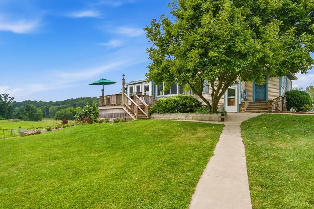 7310 Steinbach Road Manchester, MI 48158