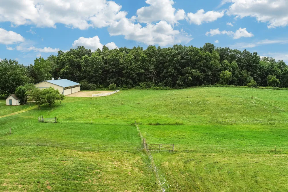 7310 Steinbach Road Manchester, MI 48158