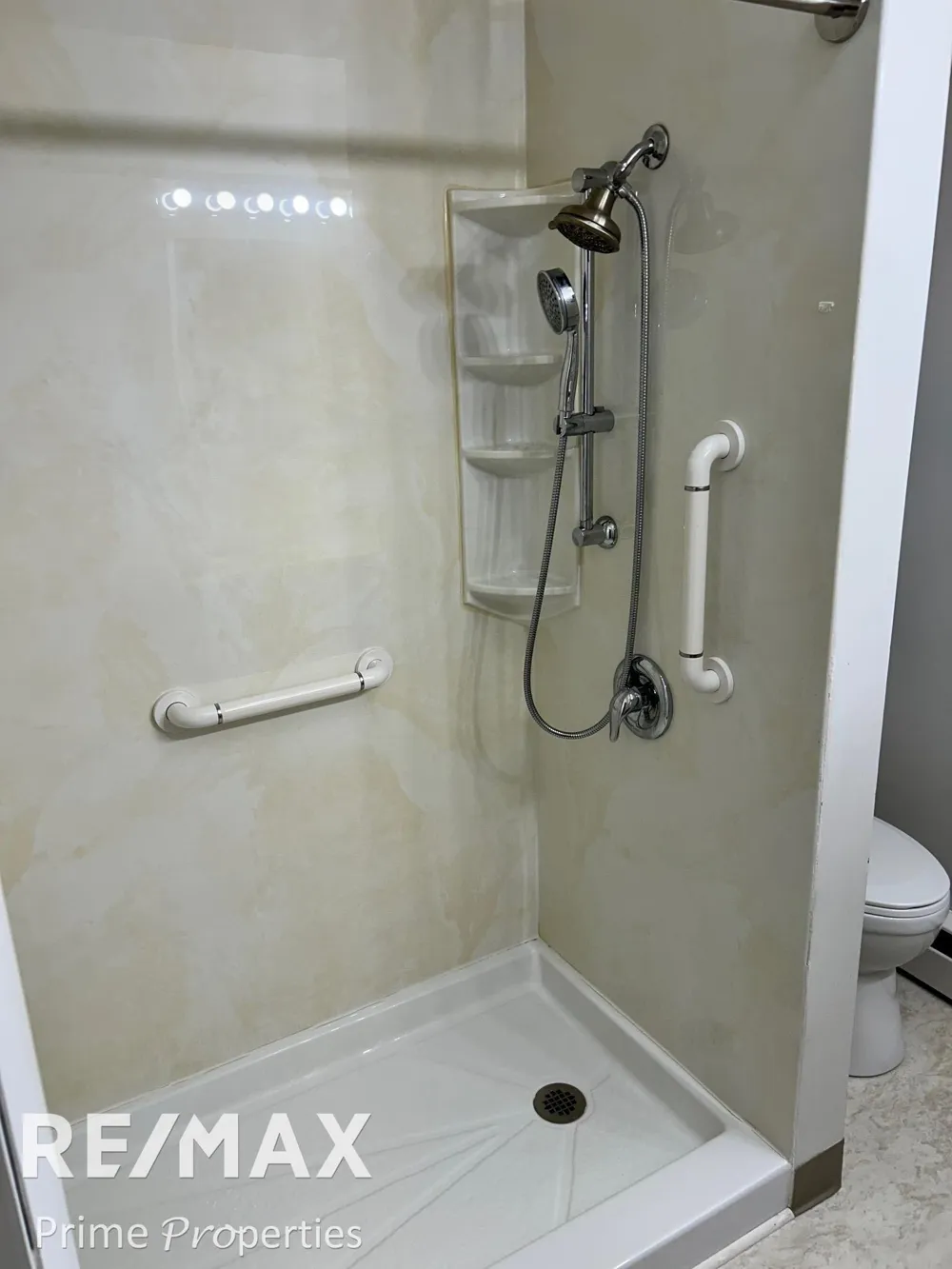 1444 Carrigan Court Mt Morris City, MI 48458