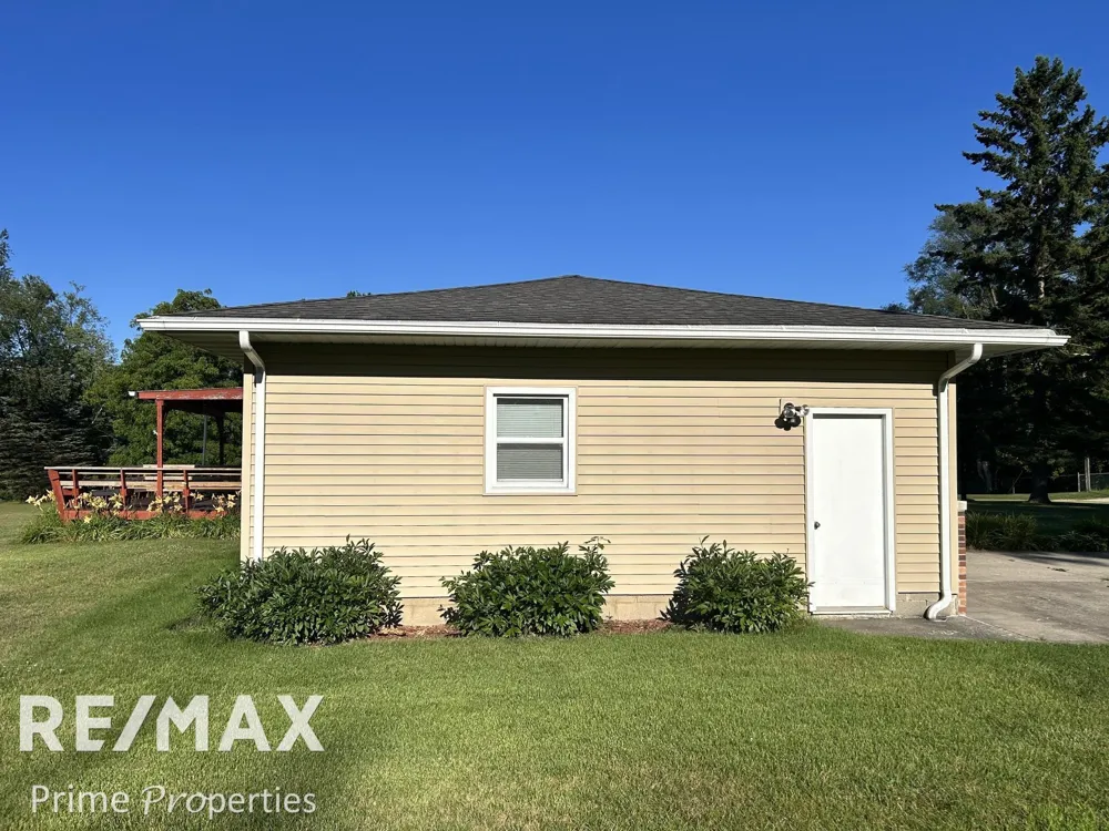 1444 Carrigan Court Mt Morris City, MI 48458