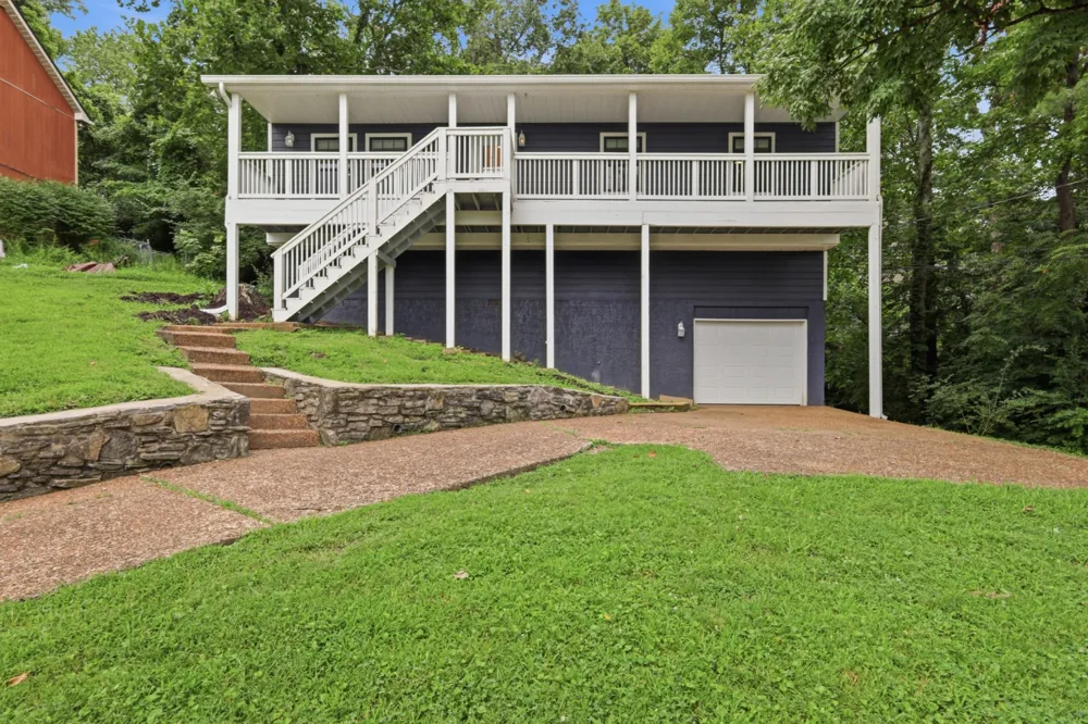 1145 Jacksons View Rd Hermitage, TN 37076