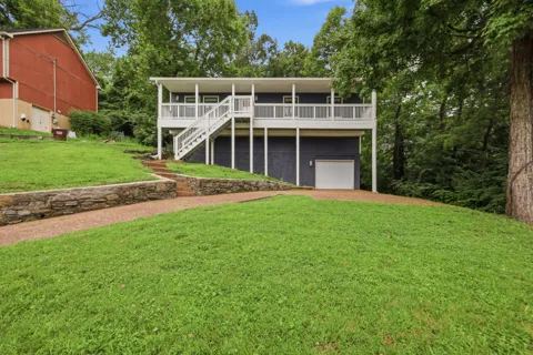 1145 Jacksons View Rd
