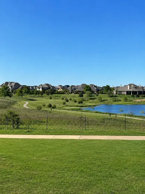 824 Water Garden Circle