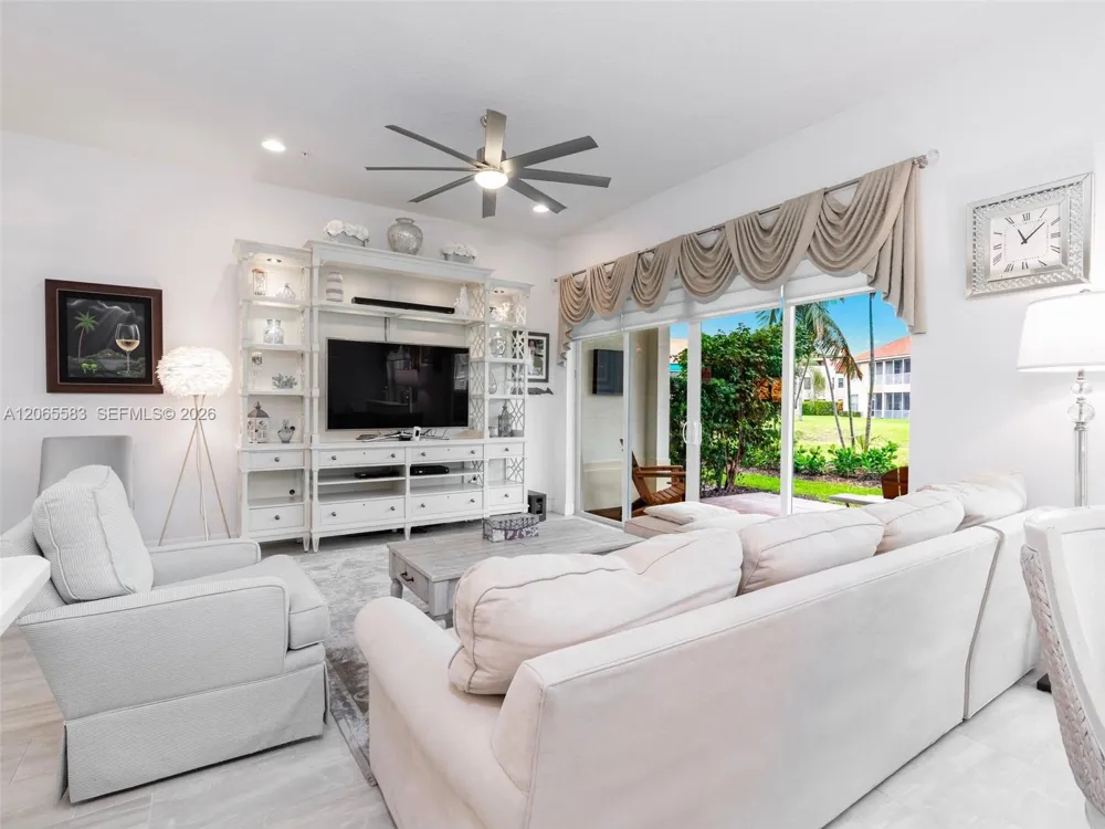 22936 Clear Echo Dr #35 Boca Raton, FL 33433