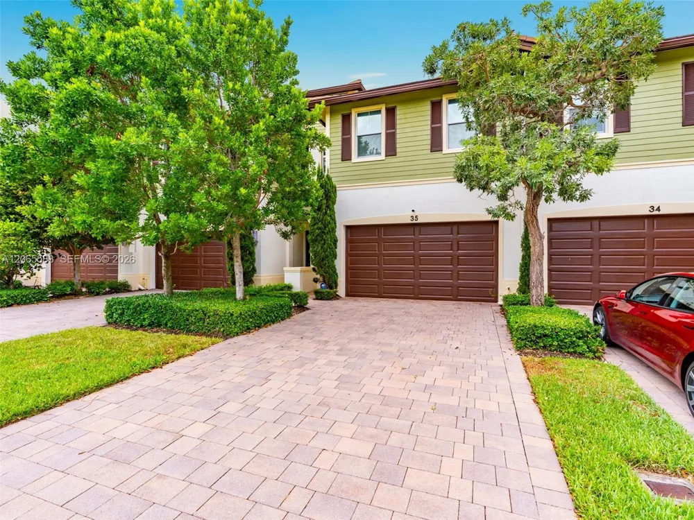 22936 Clear Echo Dr #35 Boca Raton, FL 33433