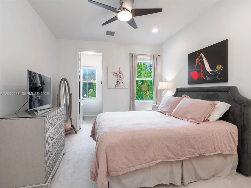 22936 Clear Echo Dr #35 Boca Raton, FL 33433