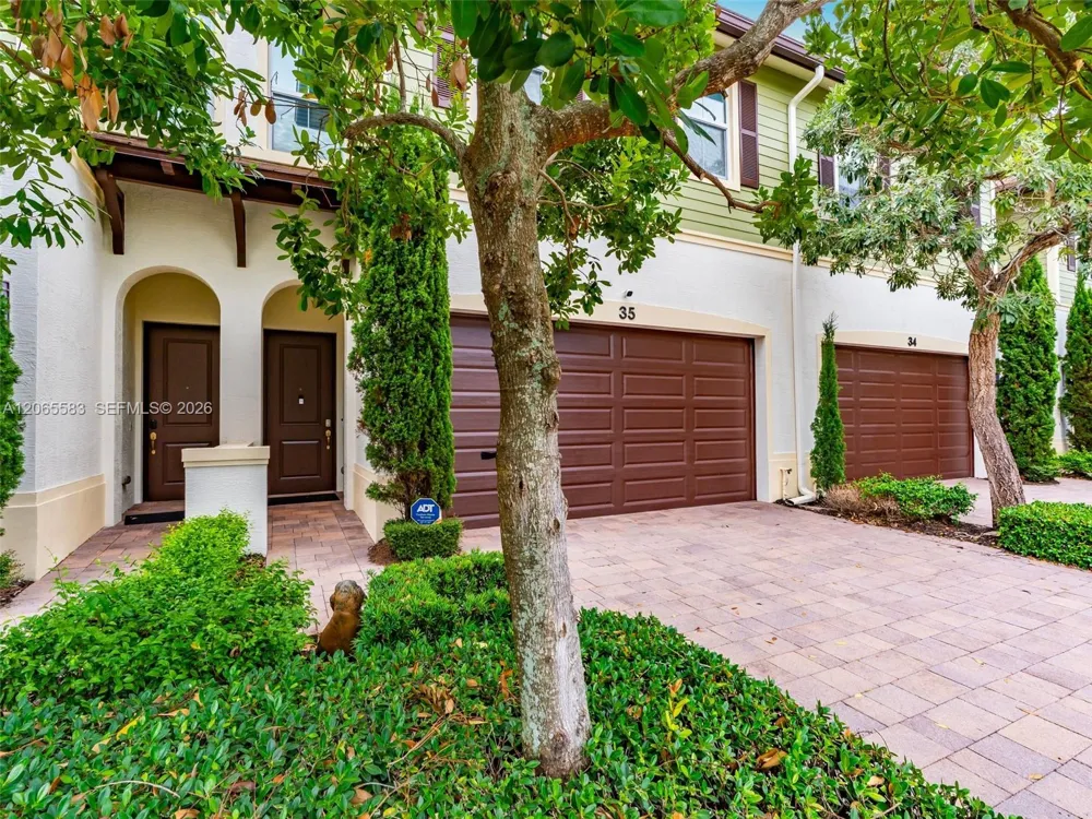 22936 Clear Echo Dr #35 Boca Raton, FL 33433