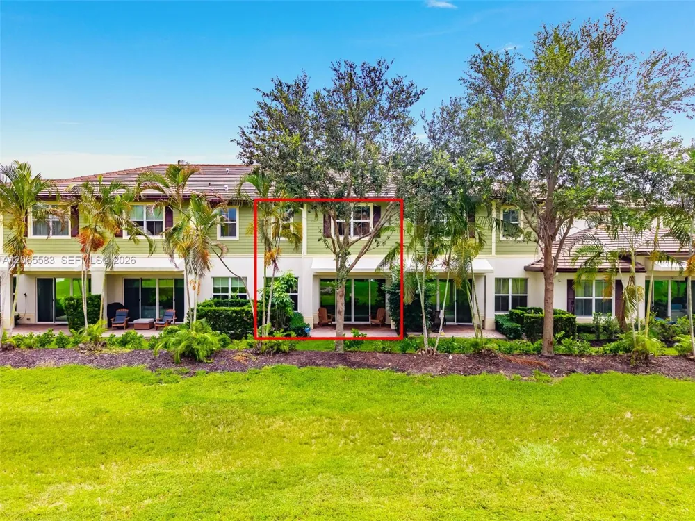 22936 Clear Echo Dr #35 Boca Raton, FL 33433
