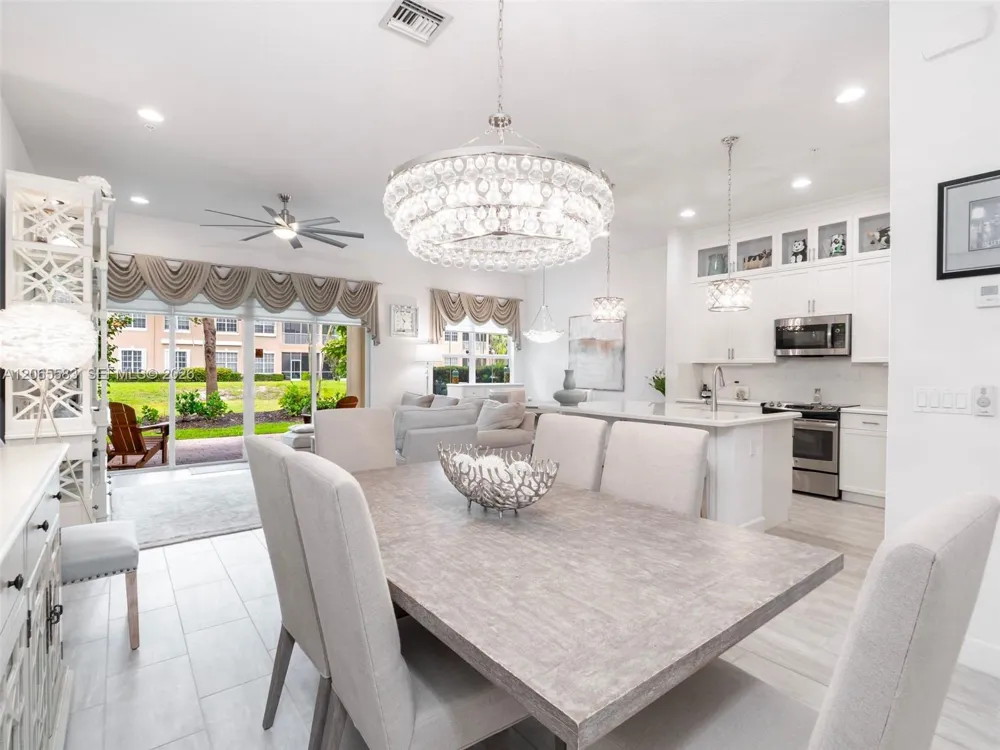 22936 Clear Echo Dr #35 Boca Raton, FL 33433
