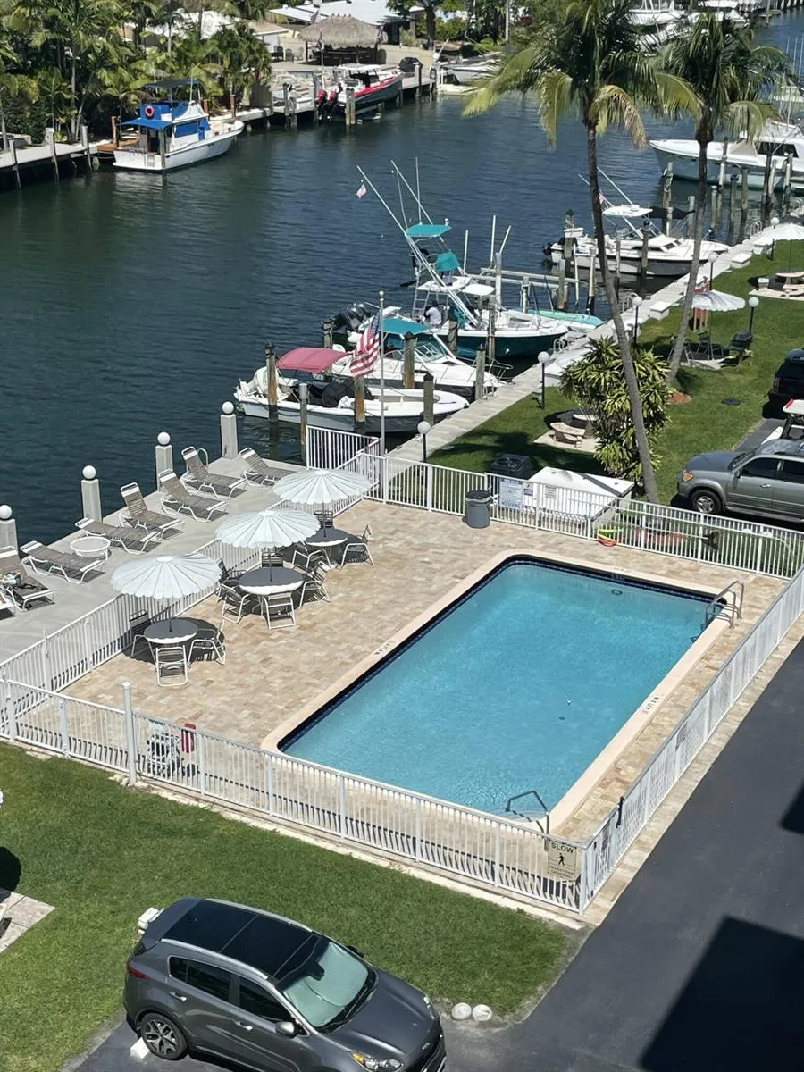 1731 SE 15TH STREET #206 Fort Lauderdale, FL 33316