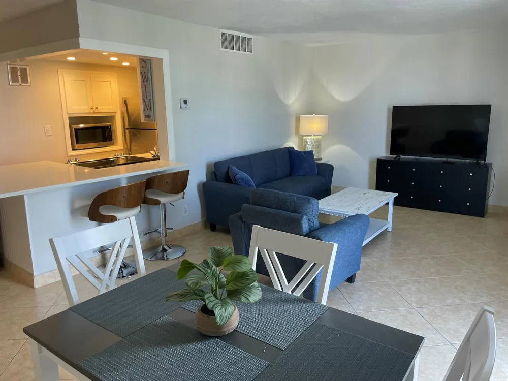 1731 SE 15TH STREET #206 Fort Lauderdale, FL 33316