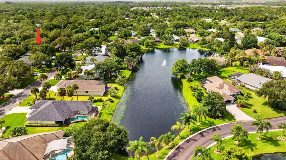 3913 58TH CIRCLE Vero Beach, FL 32966