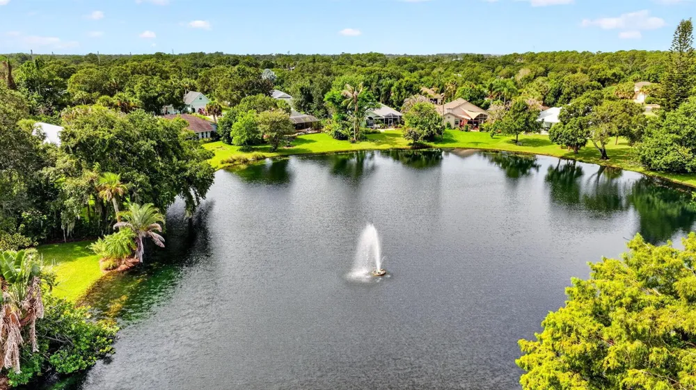 3913 58TH CIRCLE Vero Beach, FL 32966