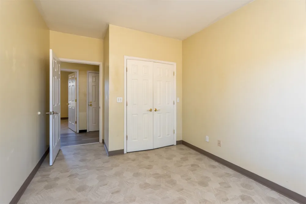 4 W Hillcrest Way Okemah, OK 74859