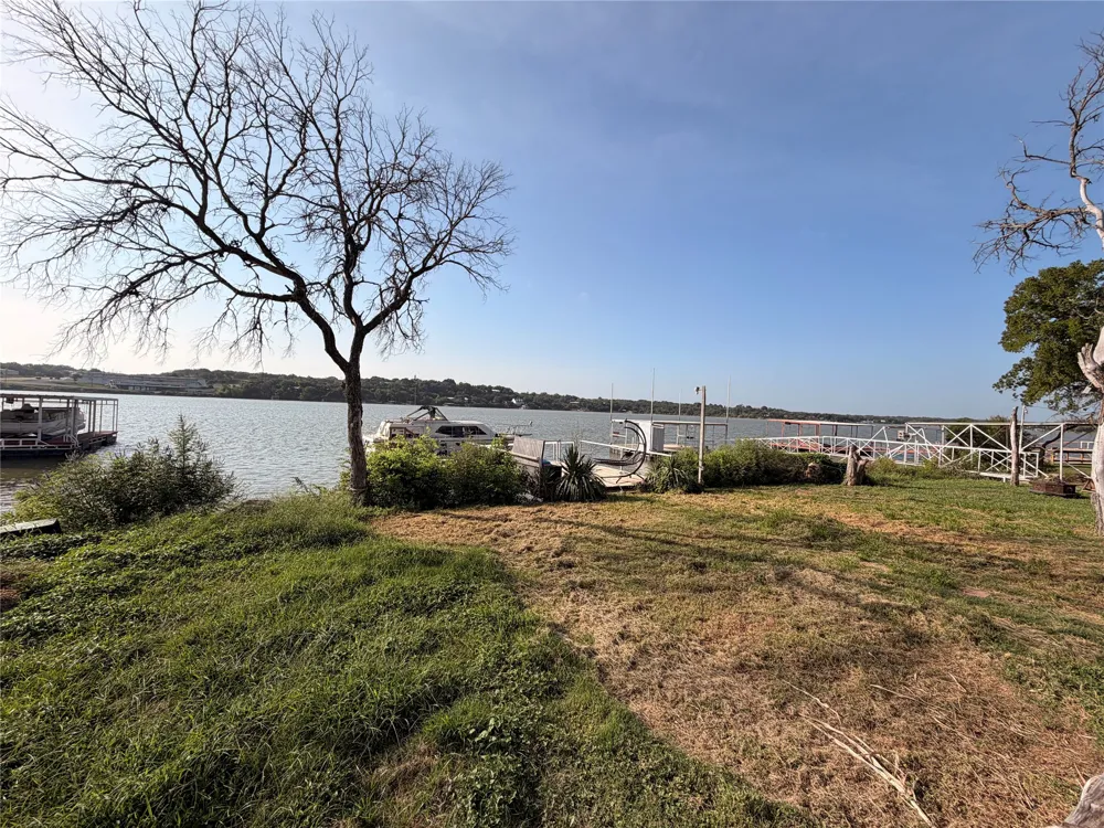 223 Avolyn Drive Brownwood, TX 76801