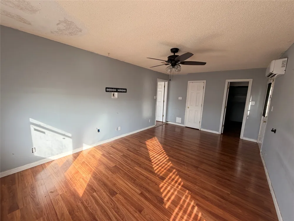 223 Avolyn Drive Brownwood, TX 76801