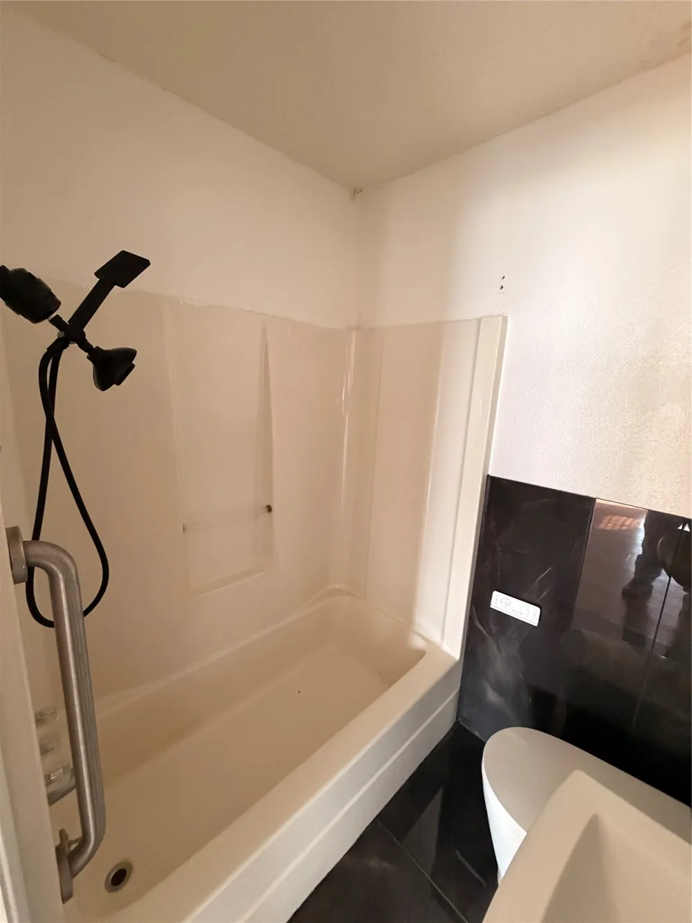 223 Avolyn Drive Brownwood, TX 76801