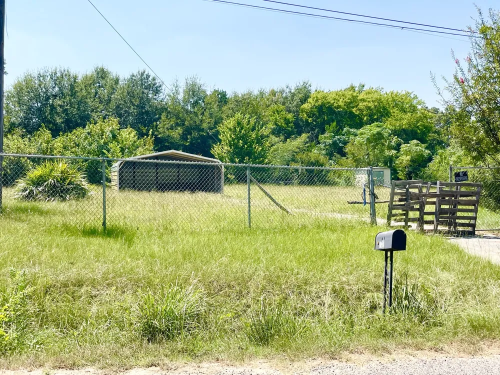 1129 Hamlett Street Athens, TX 75751
