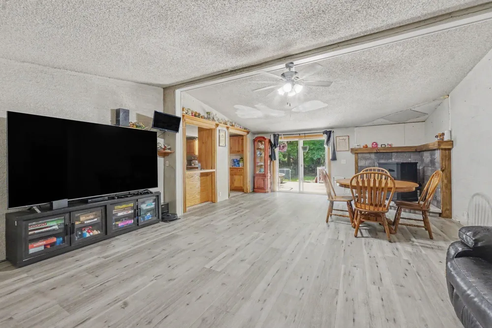 5847 W Austrian Pine Lane Grant, MI 49327