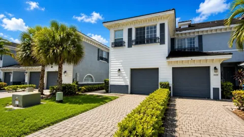 3418 NW 13th St