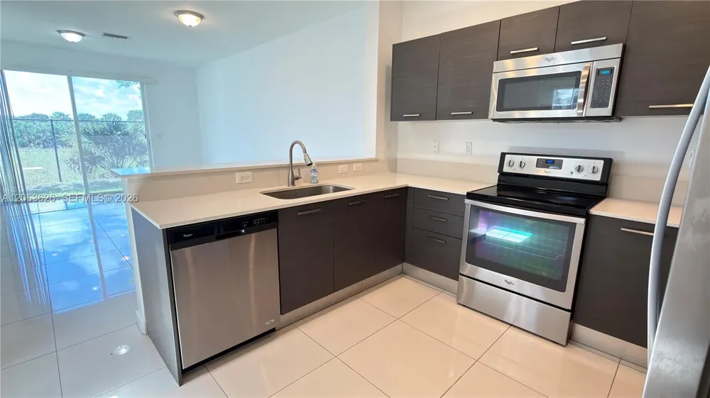 3418 NW 13th St Lauderhill, FL 33311