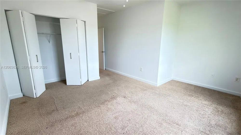 3418 NW 13th St Lauderhill, FL 33311