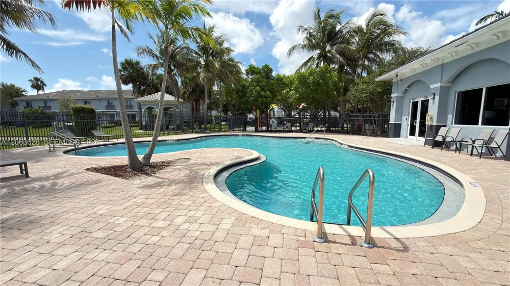 3418 NW 13th St Lauderhill, FL 33311