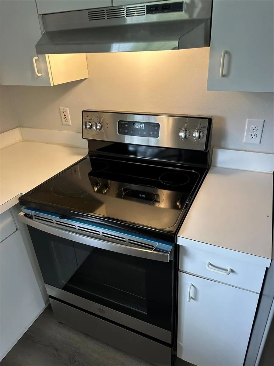 2825 Stoneway Lane #2825 Fort Pierce, FL 34982