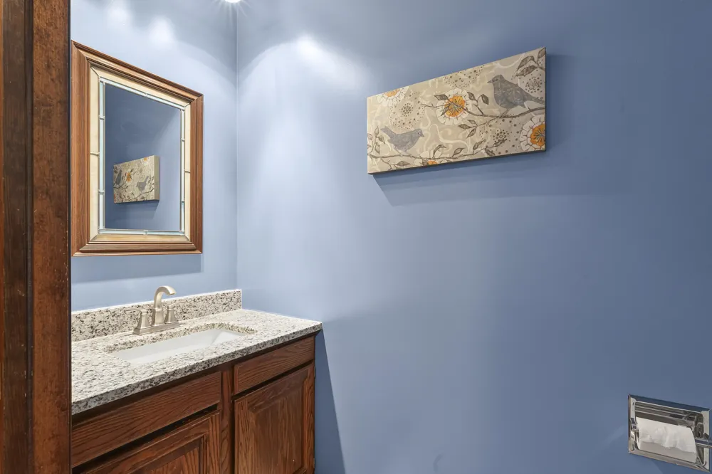 200 560 W Valparaiso, IN 46385