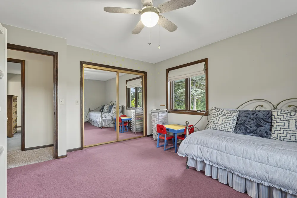 200 560 W Valparaiso, IN 46385