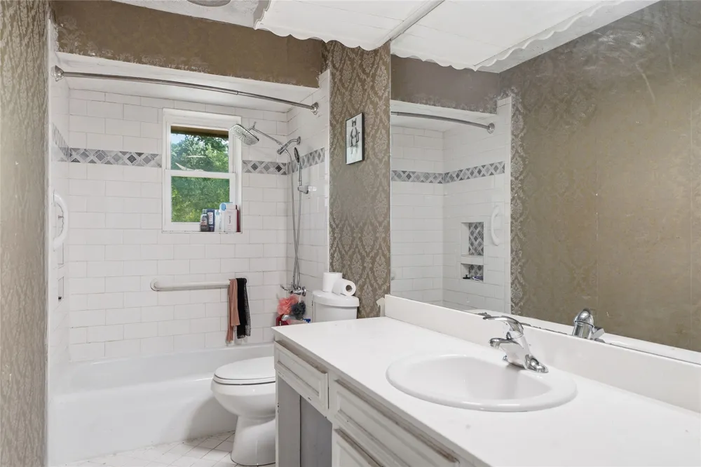 754 Spring Lane Claremore, OK 74017