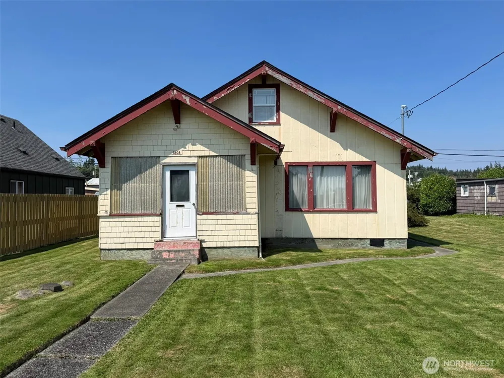 1808 Pacific Avenue Aberdeen, WA 98520