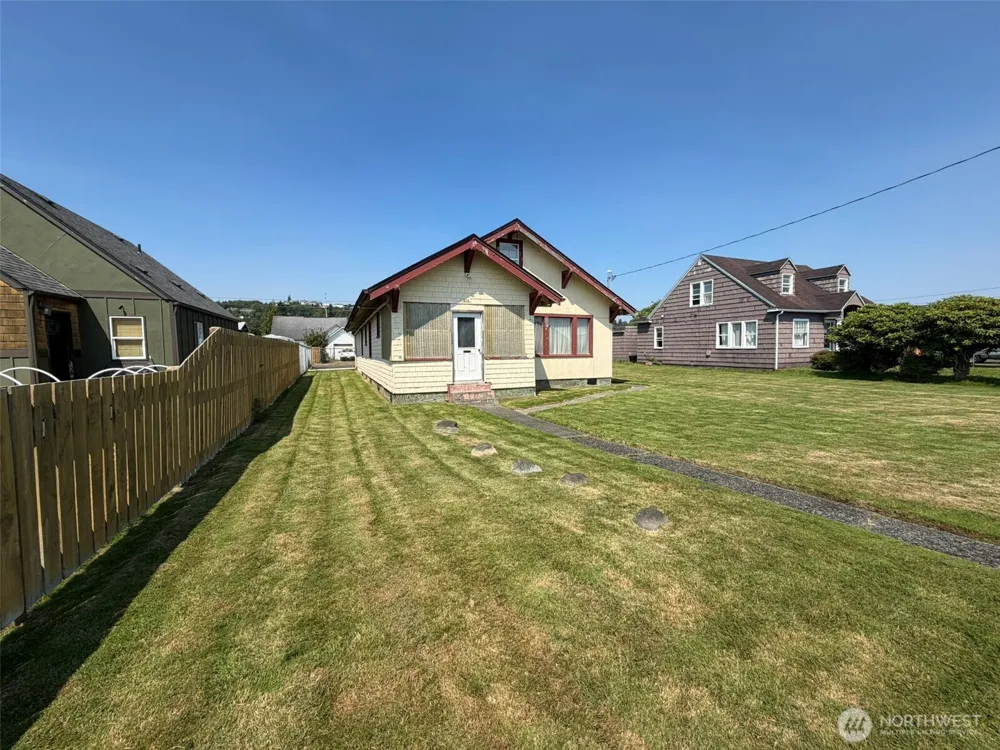1808 Pacific Avenue Aberdeen, WA 98520