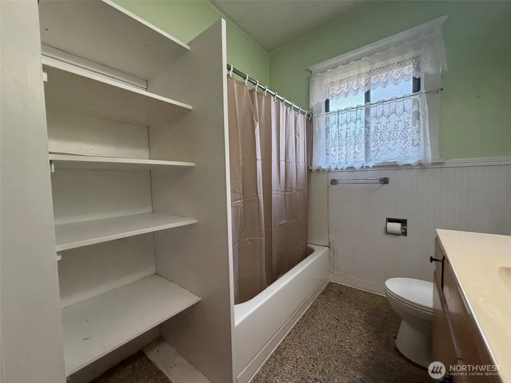 1808 Pacific Avenue Aberdeen, WA 98520