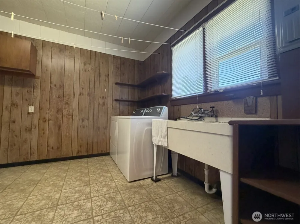 1808 Pacific Avenue Aberdeen, WA 98520