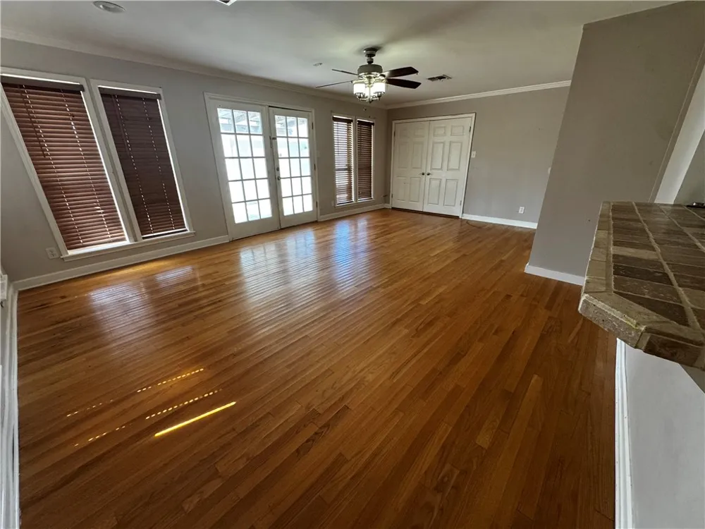 328 S Morningside Street Corpus Christi, TX 78404