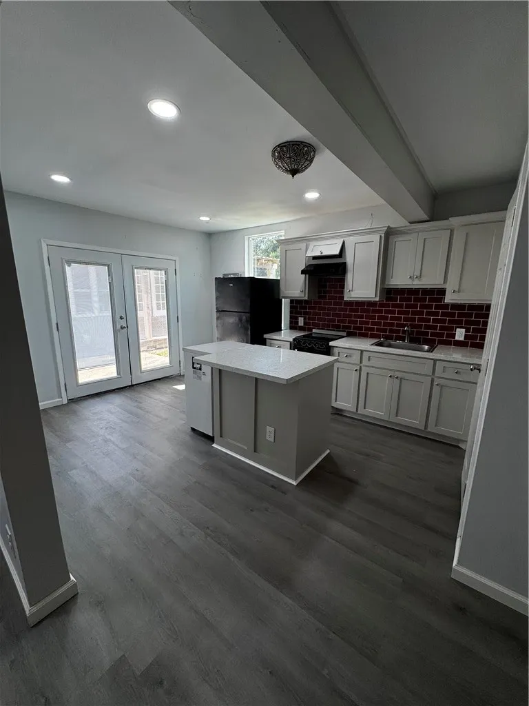 328 S Morningside Street Corpus Christi, TX 78404