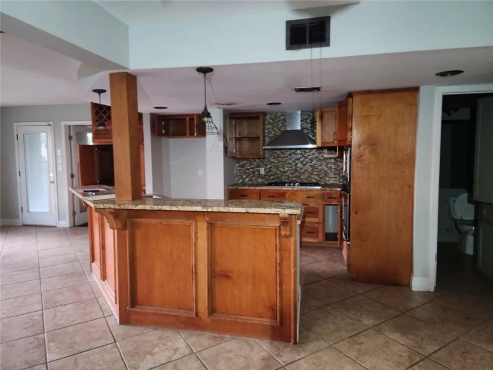 131 Woodhaven Ingleside, TX 78362