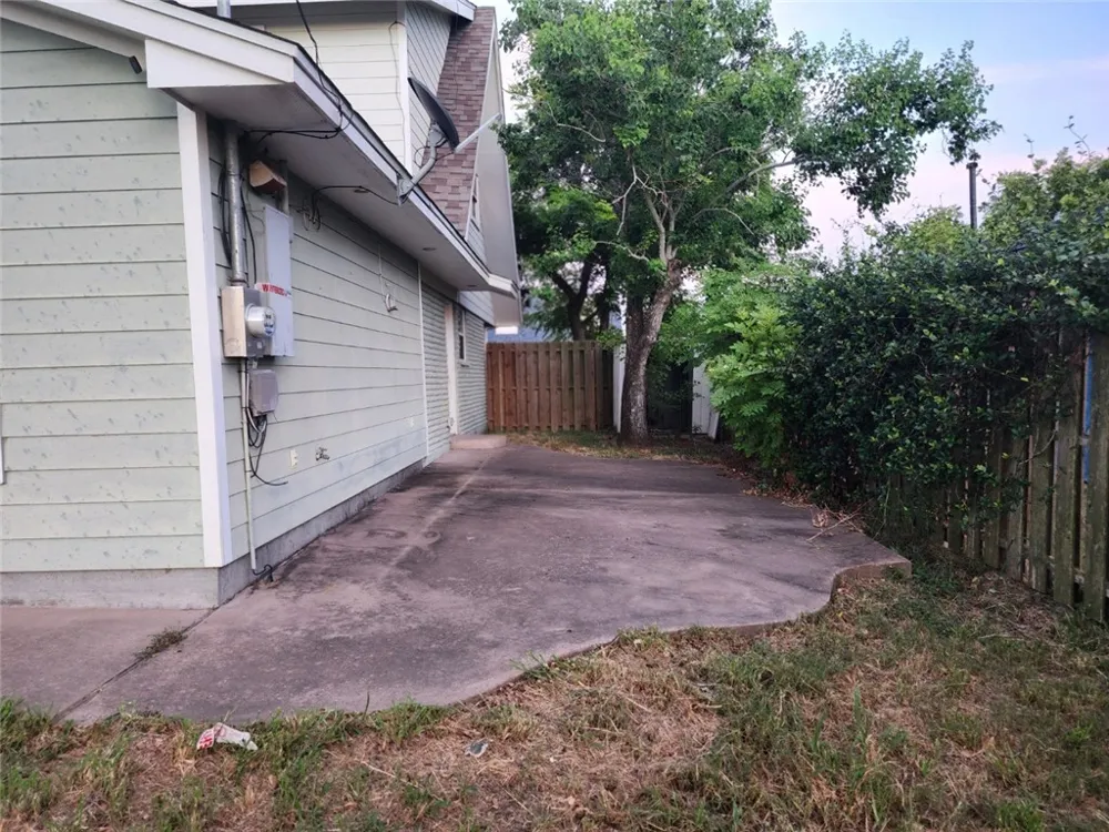131 Woodhaven Ingleside, TX 78362