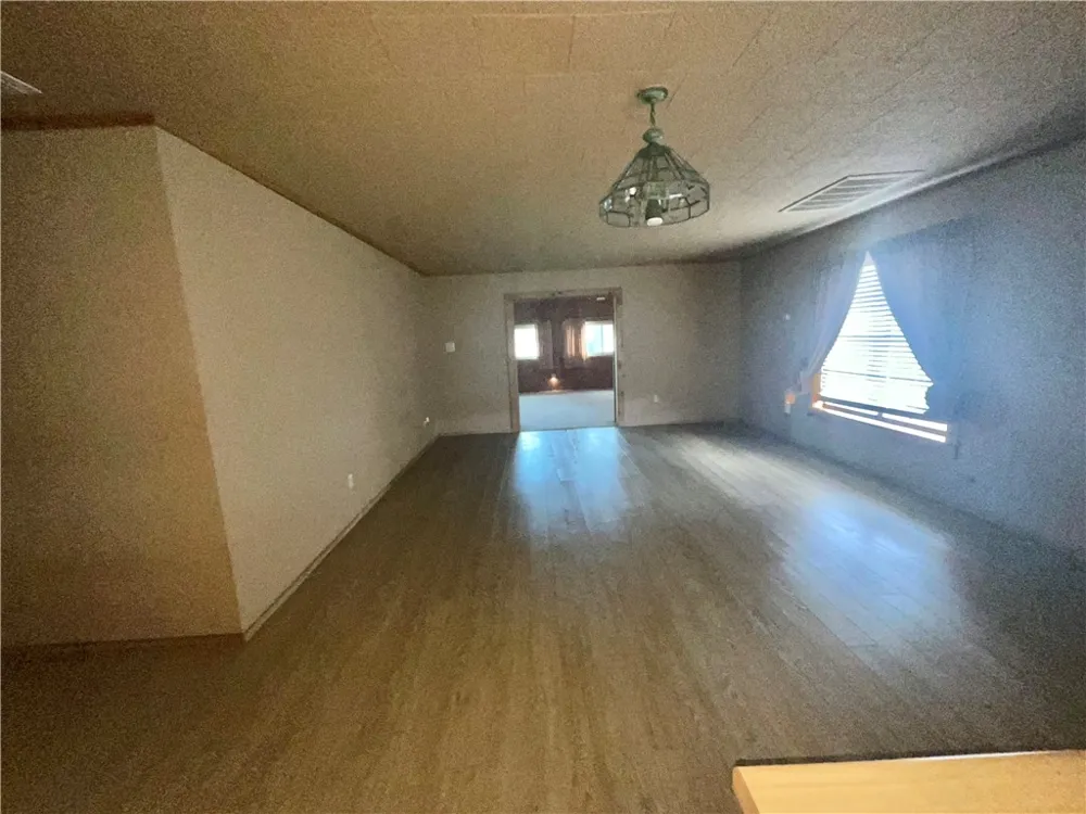 105 CANAL ST Mathis, TX 78368