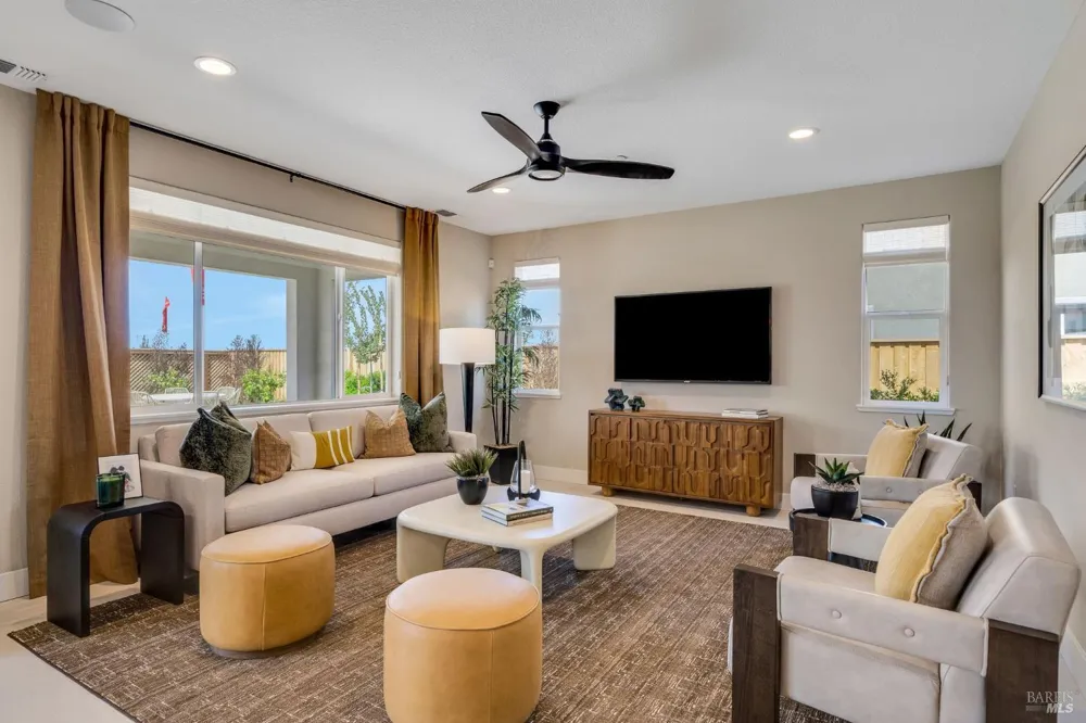 813 Fallen Leaf Lane Oakley, CA 94561