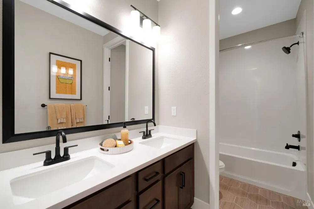 813 Fallen Leaf Lane Oakley, CA 94561